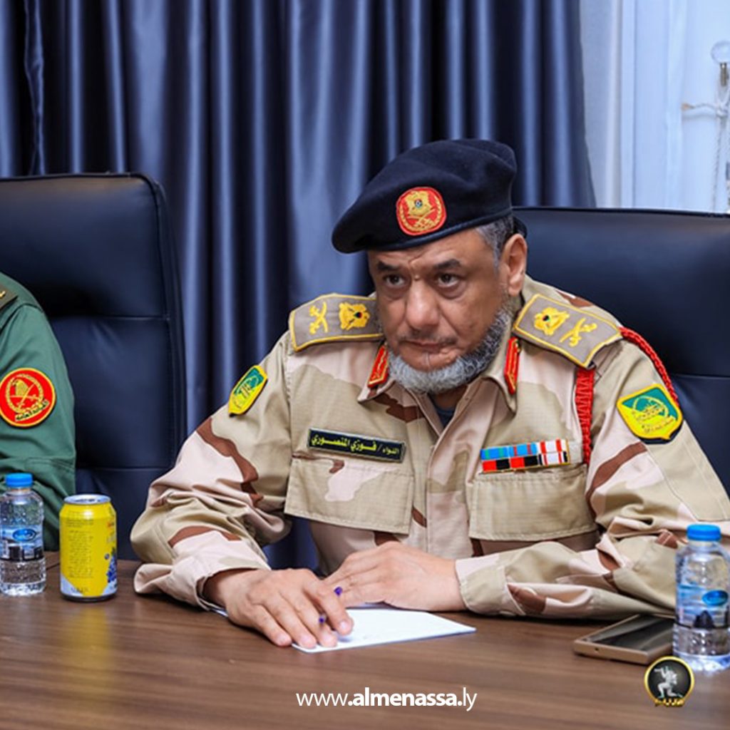 extra11111 9 رئيس أركان الوحدات الأمنية يشيد بدور الأجهزة الأمنية في درنة