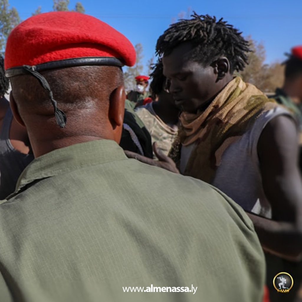 extra2 64 دوريات صحراوية شاملة في صحراء الهاروج لتعزيز الأمن ومكافحة التهريب والجريمة