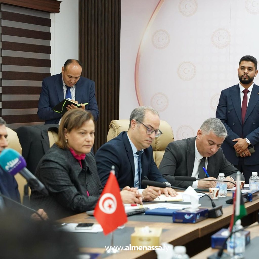 extra3 19 وزير العمل ونظيره التونسي يفتتحان أعمال اللجنة الفنّية الليبية التونسية المشتركة
