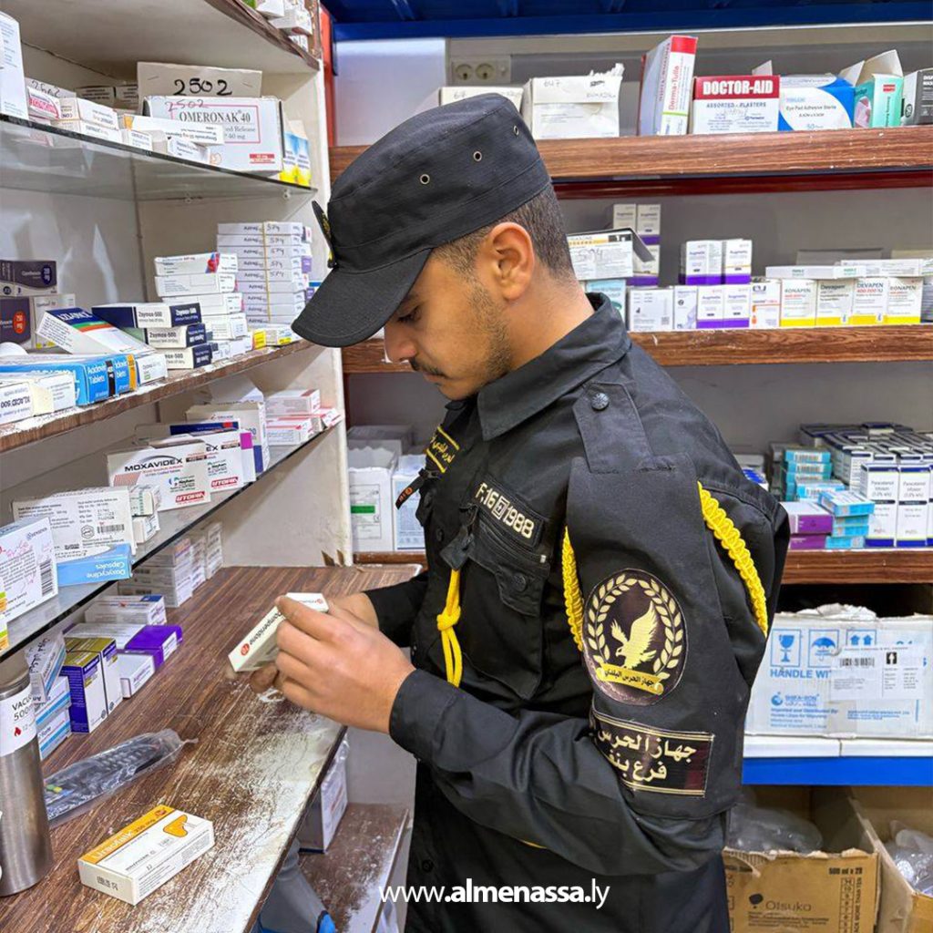 extra3 25 بالصور.. الحرس البلدي بنغازي ينظم حملات تفتيش موسعة تستهدف عددًا من الأنشطة المختلفة