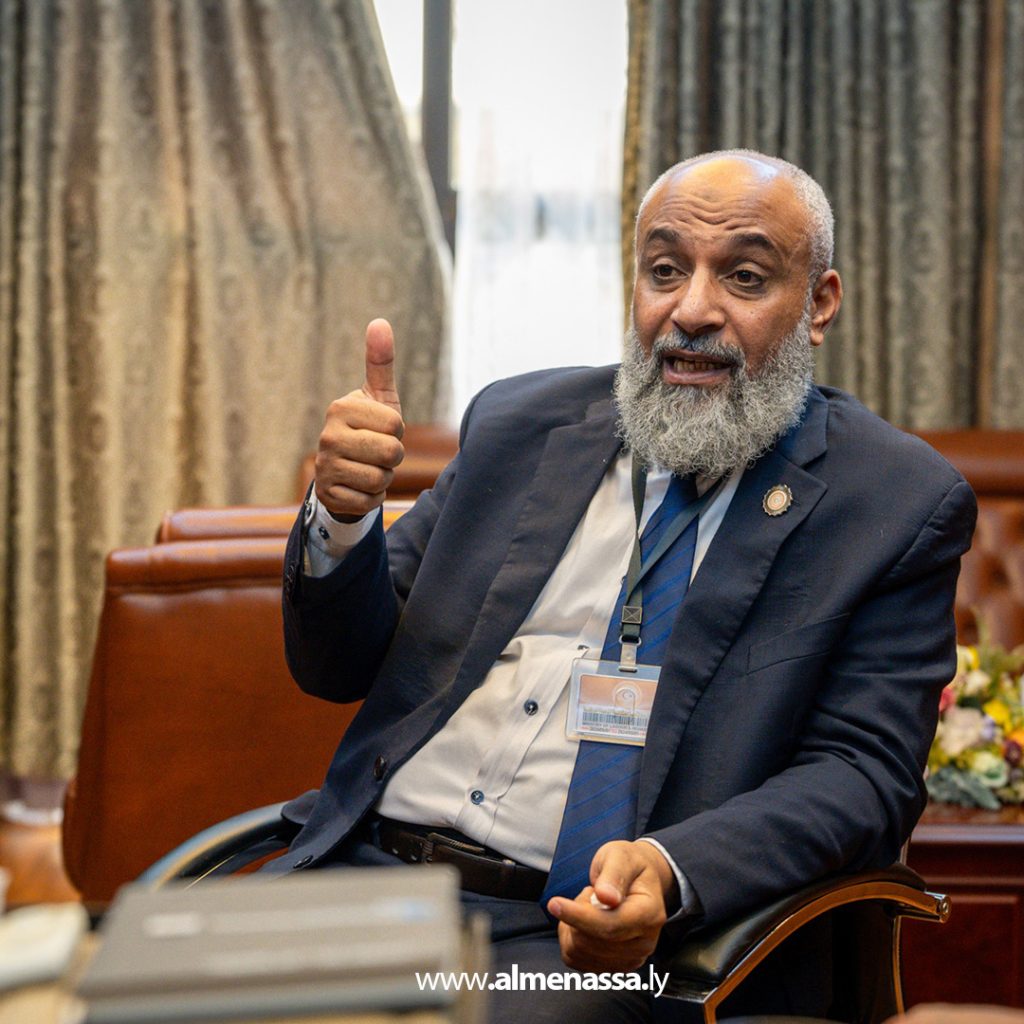 extra4 15 اجتماع مشترك بين جهاز النهر الصناعي ووزارة العمل لبحث تنظيم شؤون الموظفين