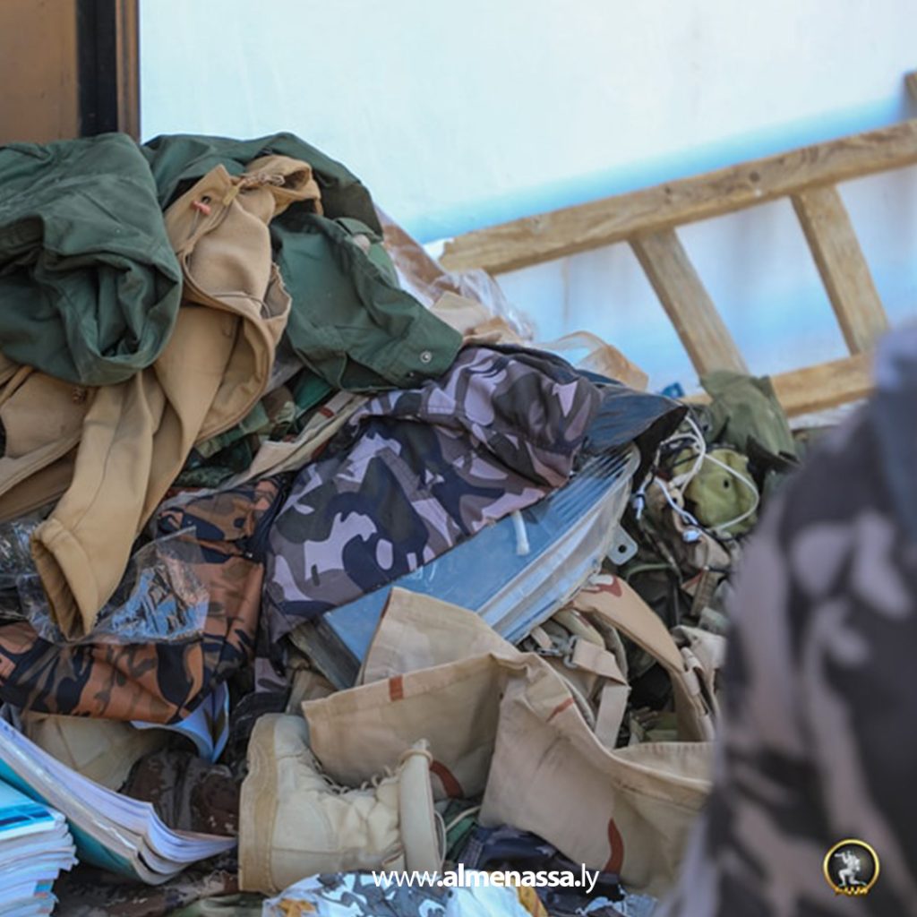 extra8 1 دوريات صحراوية شاملة في صحراء الهاروج لتعزيز الأمن ومكافحة التهريب والجريمة