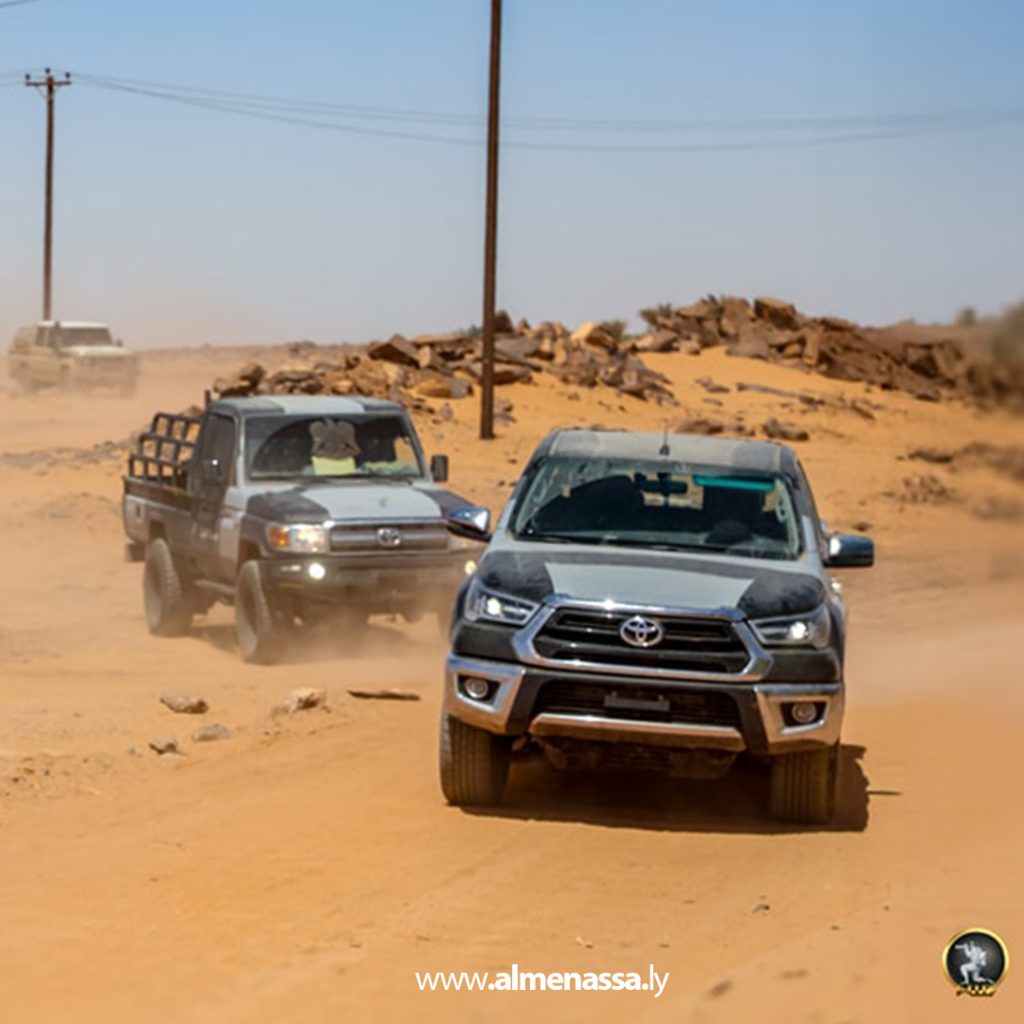 extraذ 1 دوريات صحراوية شاملة في صحراء الهاروج لتعزيز الأمن ومكافحة التهريب والجريمة