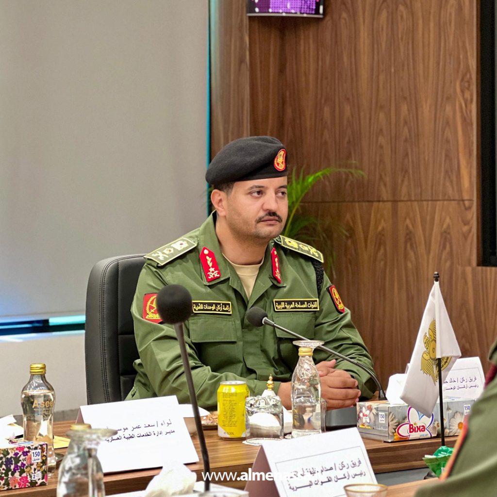 extraذ 7 اجتماع موسع في مقر القيادة العامة لمتابعة سير العمل العسكري وخطط التطوير