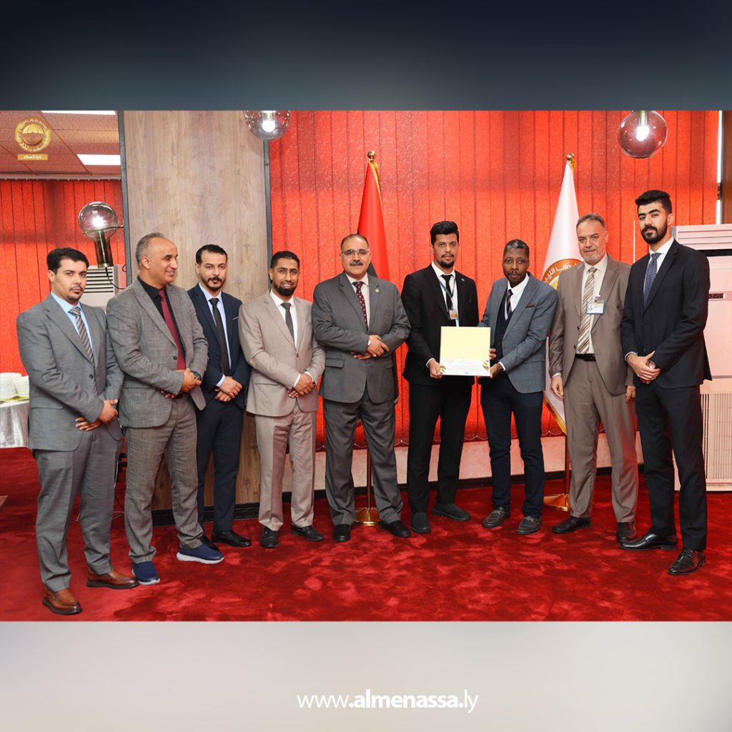 لابى مجلس النواب يحتفي بموظفيه بمناسبة عيد الفطر ويكرم حافظ القرآن