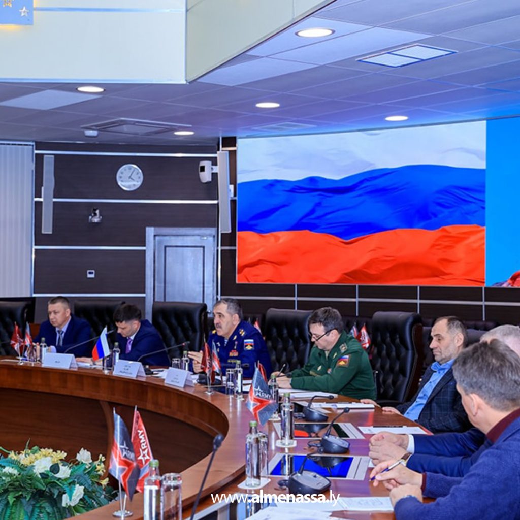 02 الفريق ركن خالد حفتر يلتقي نائب وزير الدفاع الروسي في موسكو ويبحثان تعزيز التعاون العسكري