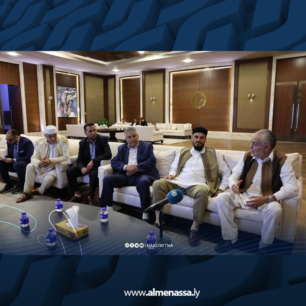 02 30 خلال لقائه وفد من صبراتة .. الدبيبة: الحكومة استطاعت فرض النظام وتحقيق الاستقرار بطرابلس