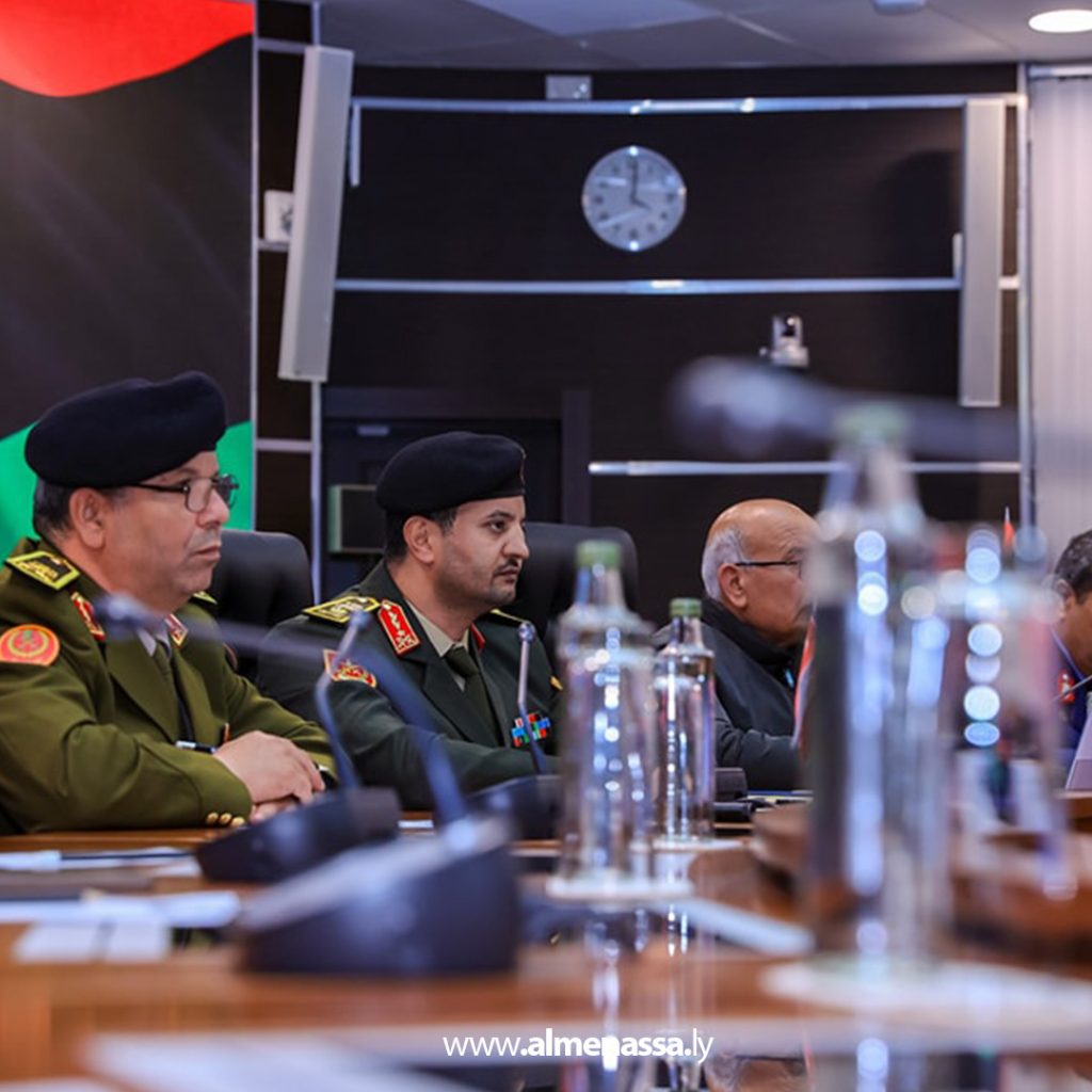 03 الفريق ركن خالد حفتر يلتقي نائب وزير الدفاع الروسي في موسكو ويبحثان تعزيز التعاون العسكري