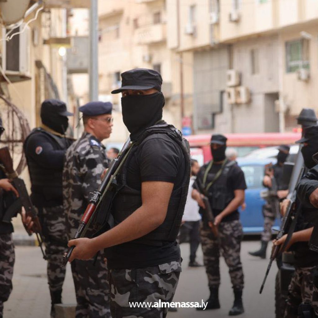 03 13 إنفاذ القانون تمنح مهلة 72 ساعة لإخلاء شقة مستولى عليها بطرابلس تنفيذاً لأوامر النائب العام