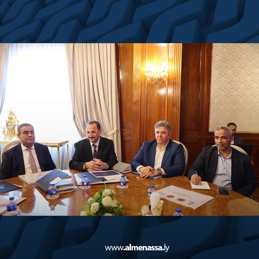 Extra 4.jpg4 4 الدبيبة يتابع مستجدات تطوير طريق مطار طرابلس ويؤكد على رفع كفاءة التصاميم الفنية