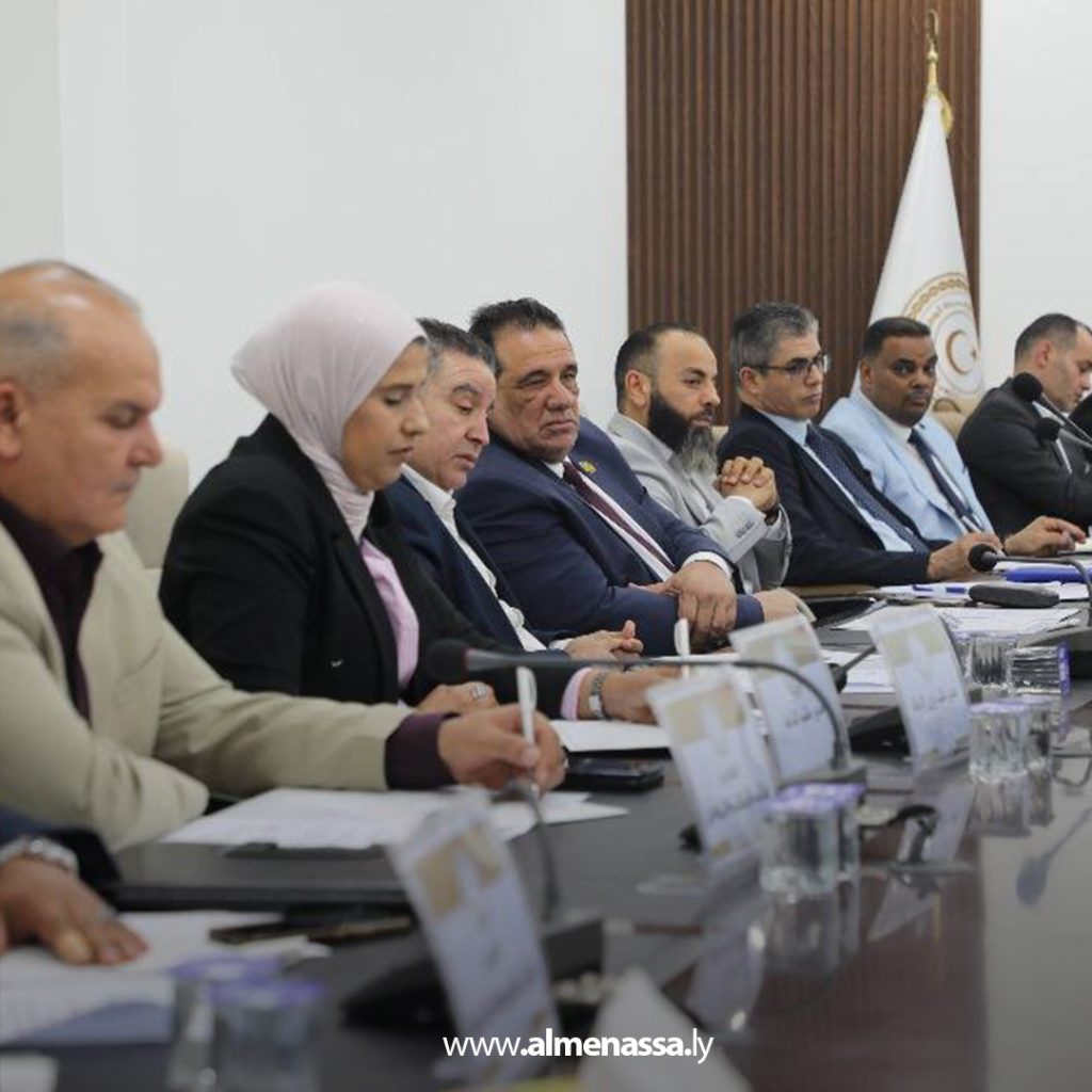 extra 162 وزارة العمل والتأهيل تعقد اجتماعها الدوري الثالث لعام 2025 برئاسة الوزير علي العابد