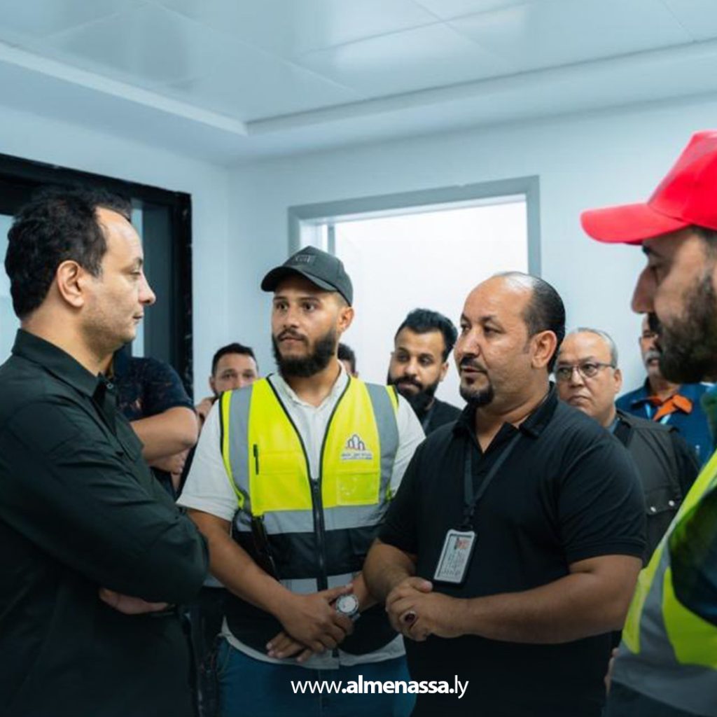 extra 183 مدير عام صندوق إعادة الإعمار يتفقد مشروع صيانة وتطوير عيادة خالد بن الوليد ببنغازي