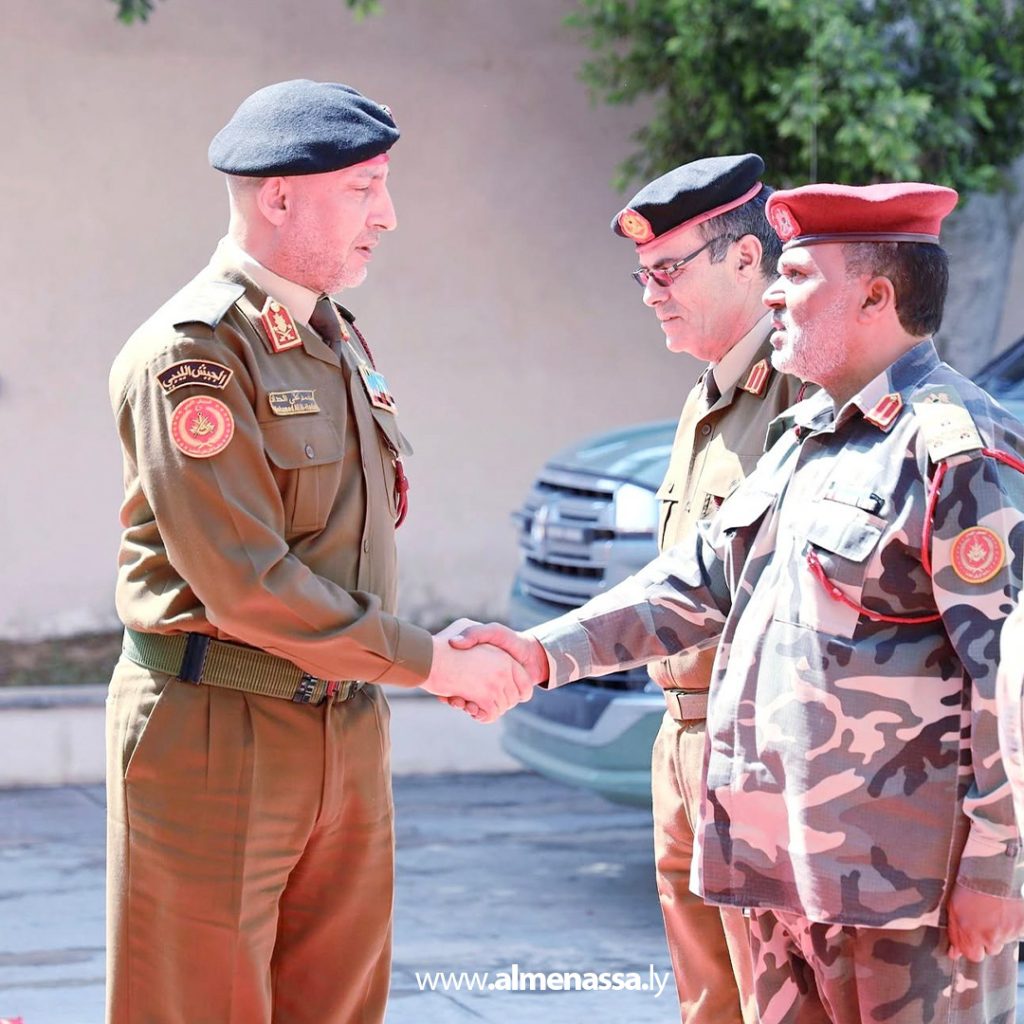 extra 2 الحداد يزور الإدارة العامة للحسابات العسكرية ويؤكد على معالجة الملفات المالية لمنتسبي الجيش