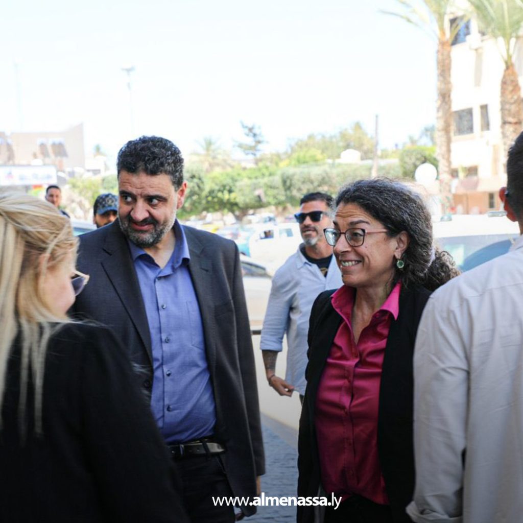 extra 288 خلال زيارتها لسوق الجمعة.. خوري تلتقي ممثلين عن المنطقة وتدعو لتنحي الدبيبة وإنهاء المرحلة الانتقالية