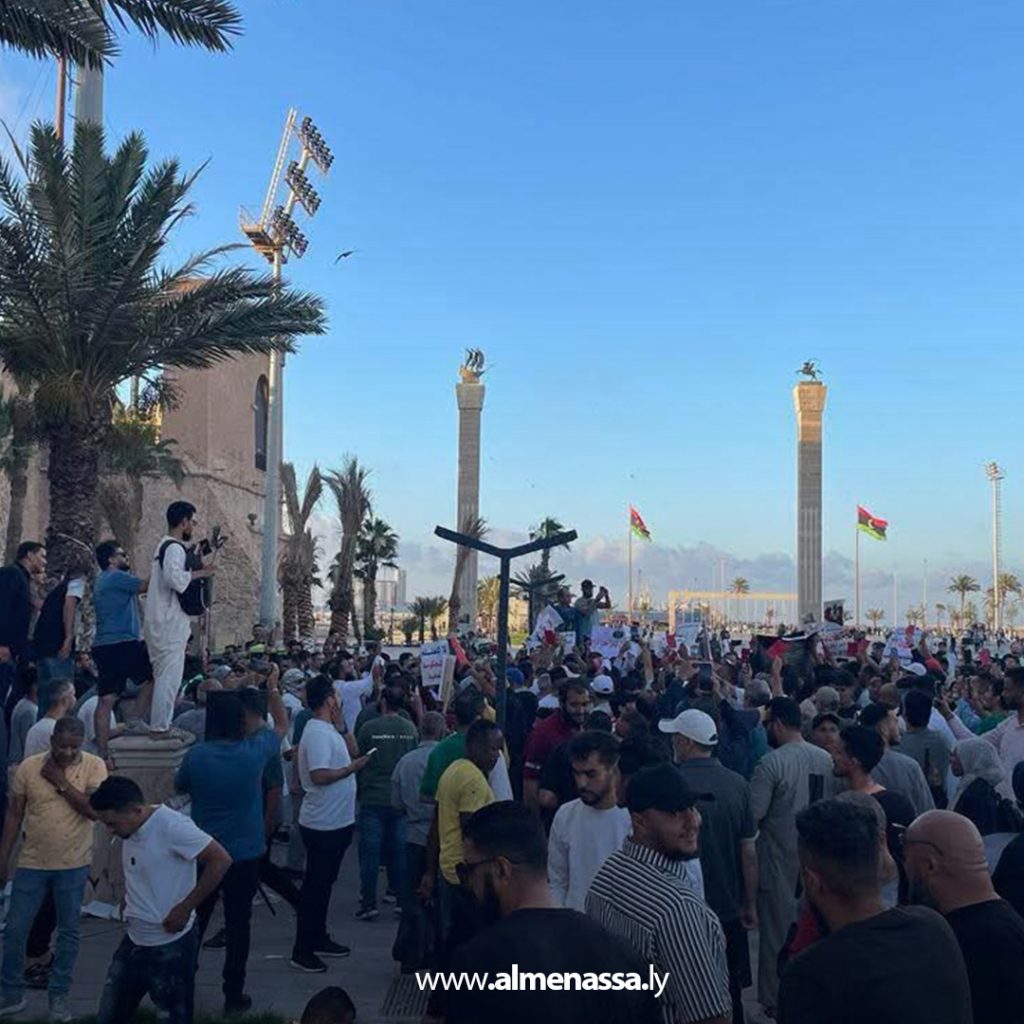extra Recovered1 2 الاحتجاجات تتواصل للجمعة الثالثة بطرابلس مطالبة برحيل الحكومة وإجراء انتخابات
