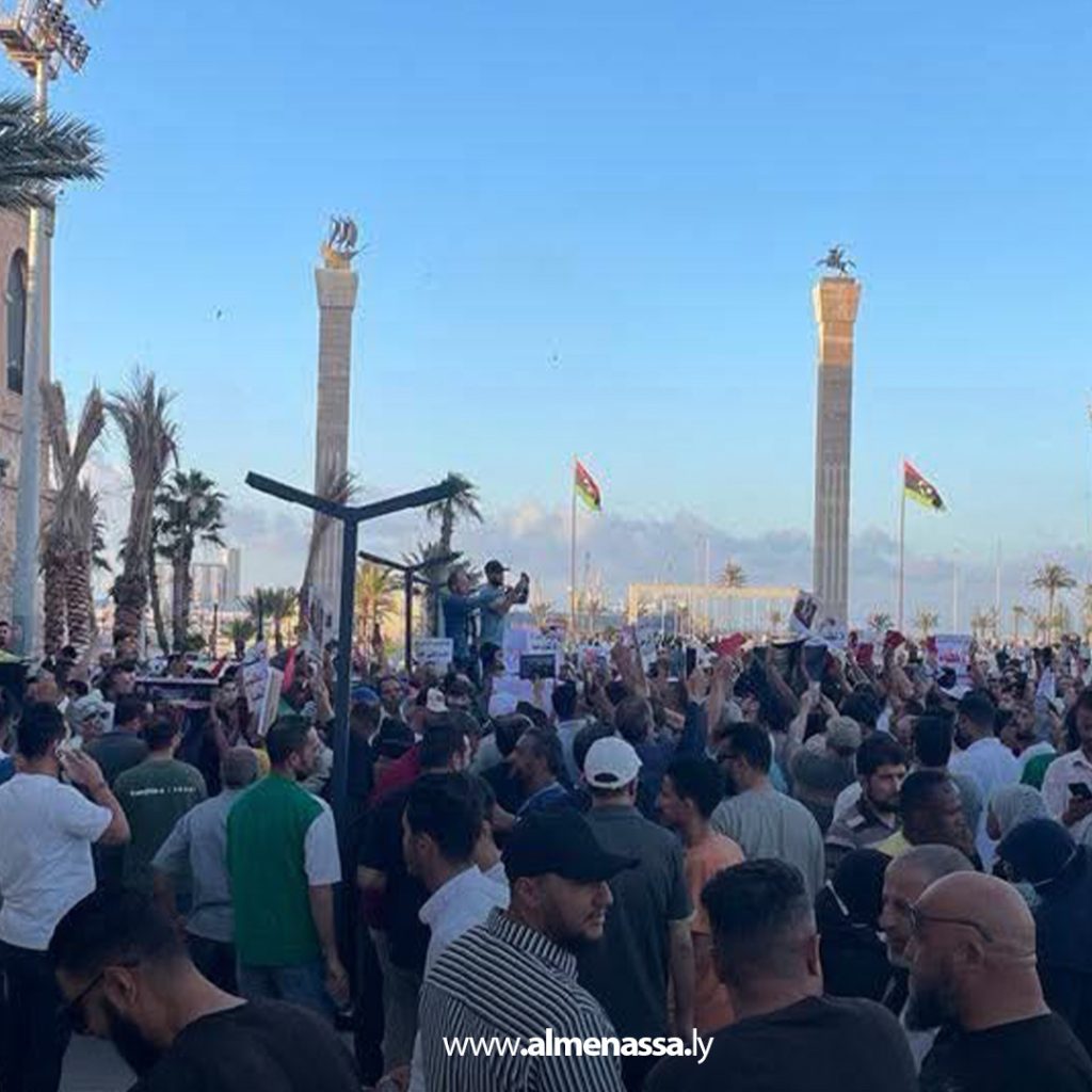 extra Recovered11 2 الاحتجاجات تتواصل للجمعة الثالثة بطرابلس مطالبة برحيل الحكومة وإجراء انتخابات