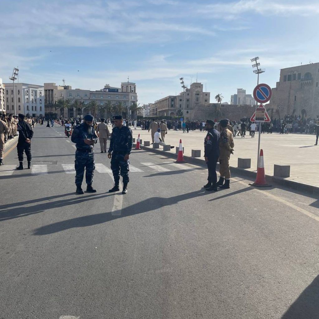 extra Recovered2 وزارة الداخلية تؤكد التزامها بحماية المتظاهرين وتأمين طرابلس وتنشر صورًا لجهودها الميدانية