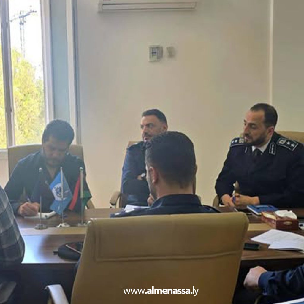 extra1 وزارة الداخلية تبحث ربط منظومة الإنتربول بالمنافذ