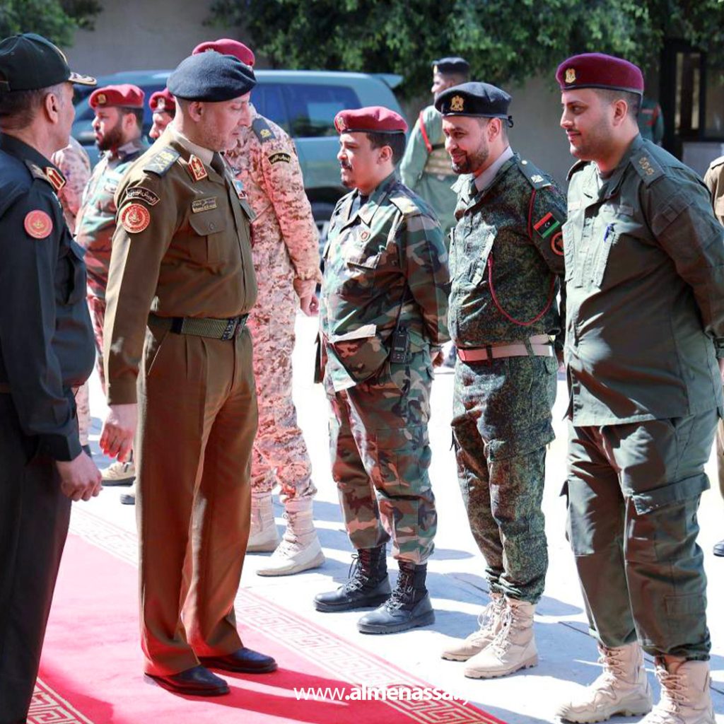 extra1 2 الحداد يزور الإدارة العامة للحسابات العسكرية ويؤكد على معالجة الملفات المالية لمنتسبي الجيش