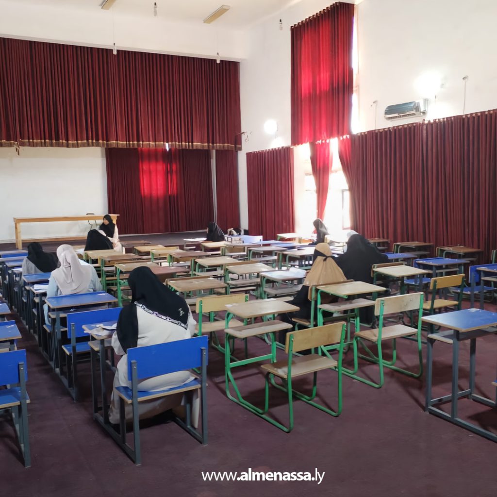 extra1 25 بدء امتحانات الفصل الأول للجامعة المفتوحة بفرع وادي الشاطئ