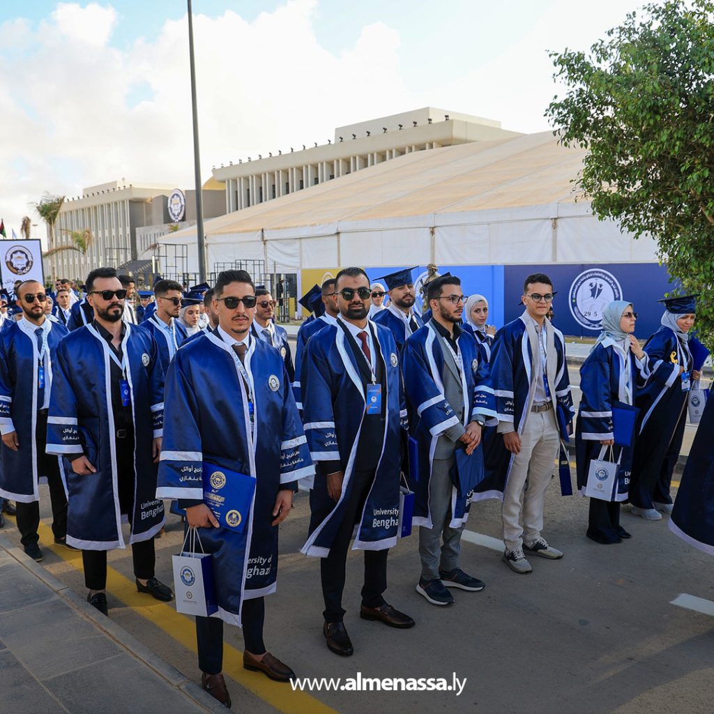 extra11 170 القائد العام يكرم أوائل جامعة بنغازي ويعلن إيفادهم للدراسة في الخارج