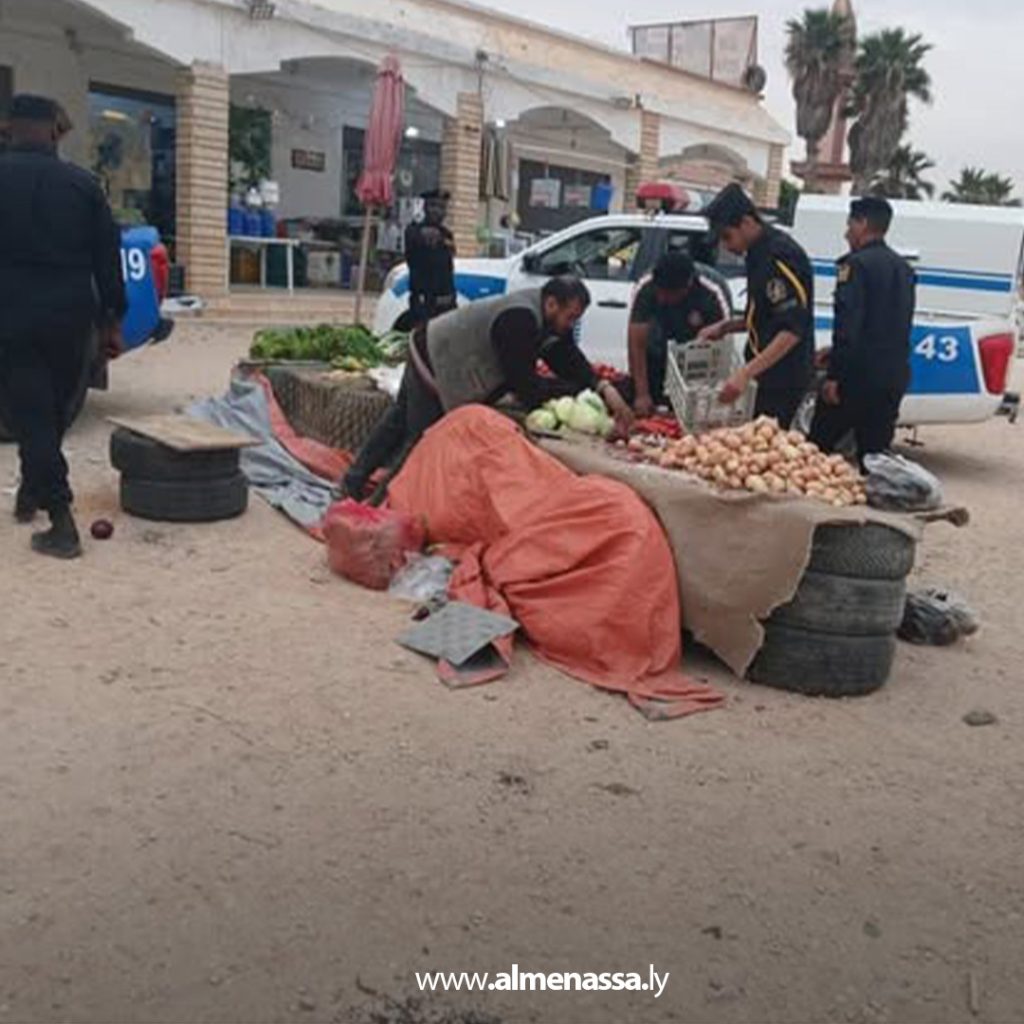 extra11 18 الحرس البلدي ينظم حملة في بنغازي تستهدف مستغلي الفضاء العام