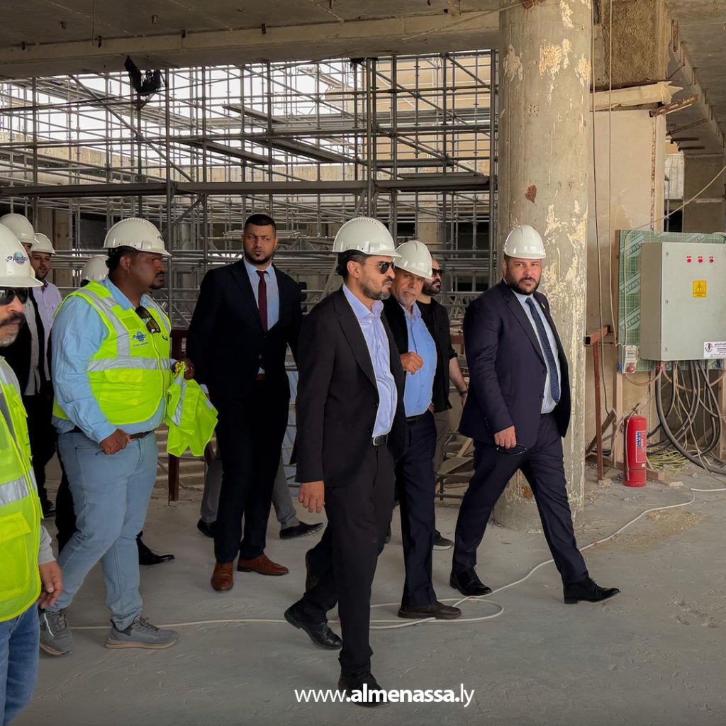 extra111 12 فندق الميناء.. مدير الجهاز الوطني للتنمية يجري زيارة ميدانية للمشروع