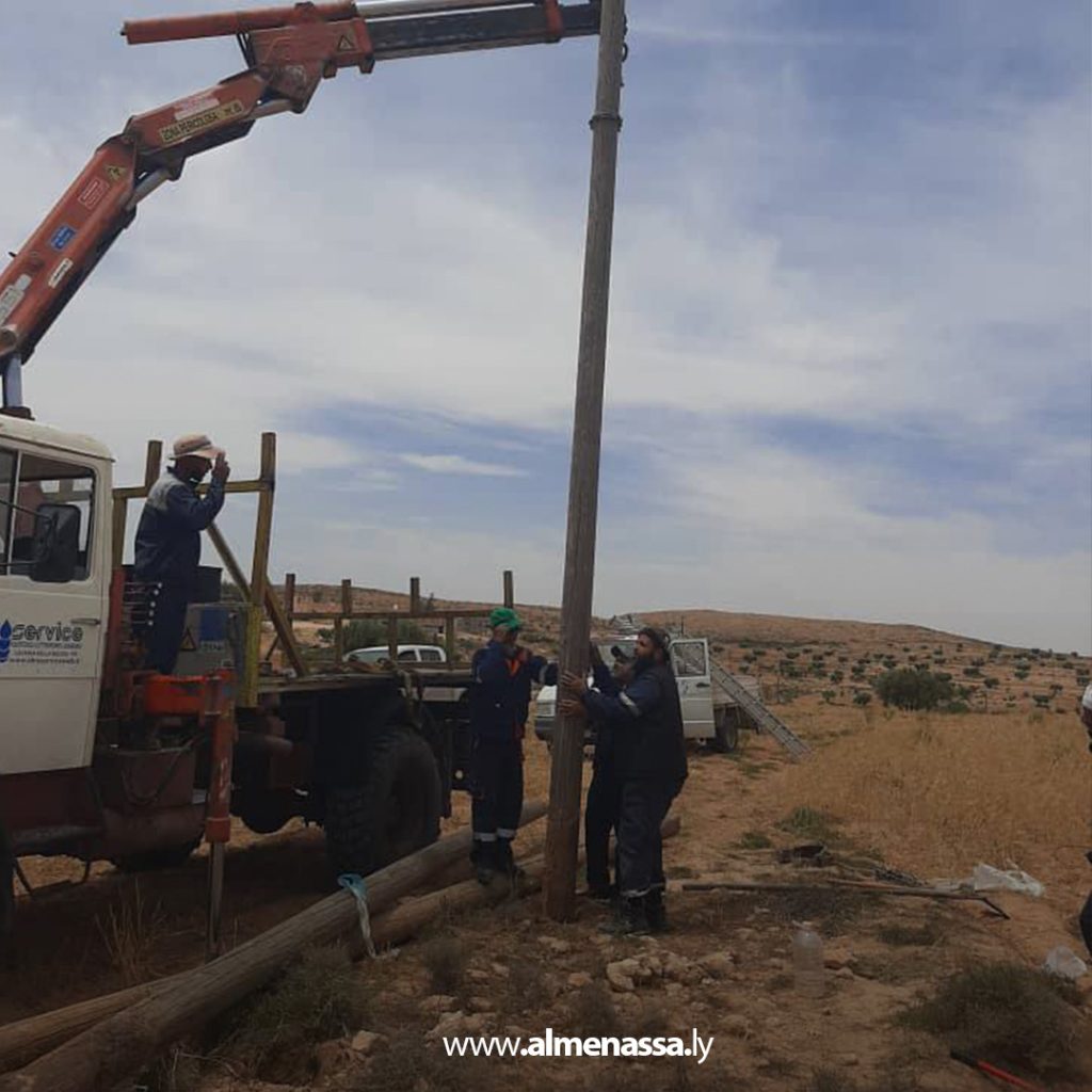 extra111 63 جهود مستمرة لصيانة الشبكة الكهربائية في منطقة سوق الأحد