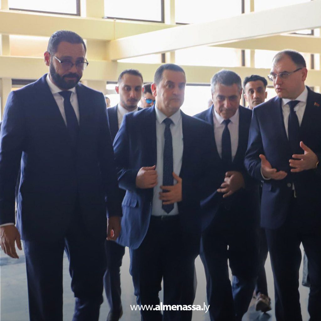 extra111 86 وزير الصحة يستقبل وفدًا بيلاروسيًا رفيع المستوى ويؤكد التزام الوزارة بتطوير الخدمات الصحية