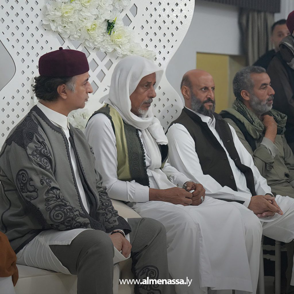 extra1111 19 رئيس مفوضية المصالحة الوطنية يلتقي أسر الشهداء والجرحى في درنة 