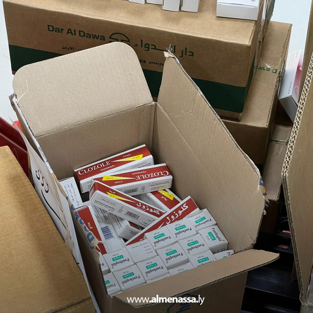 extra1111 23 جهاز الإمداد الطبي يوزّع شحنة جديدة من الأدوية والمستلزمات لدعم المرافق الصحية