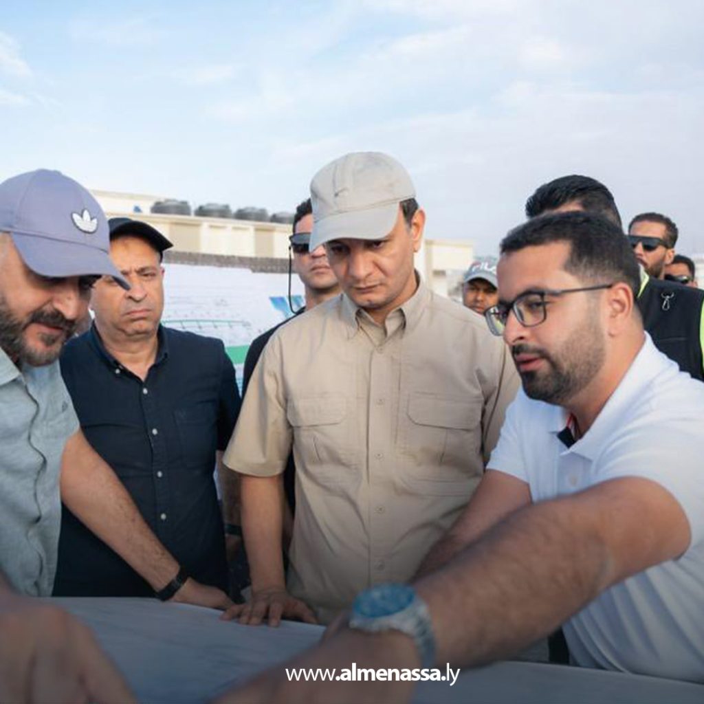 extra1111 56 مدير صندوق التنمية يزور البيضاء لمتابعة مشاريع البنية التحتية