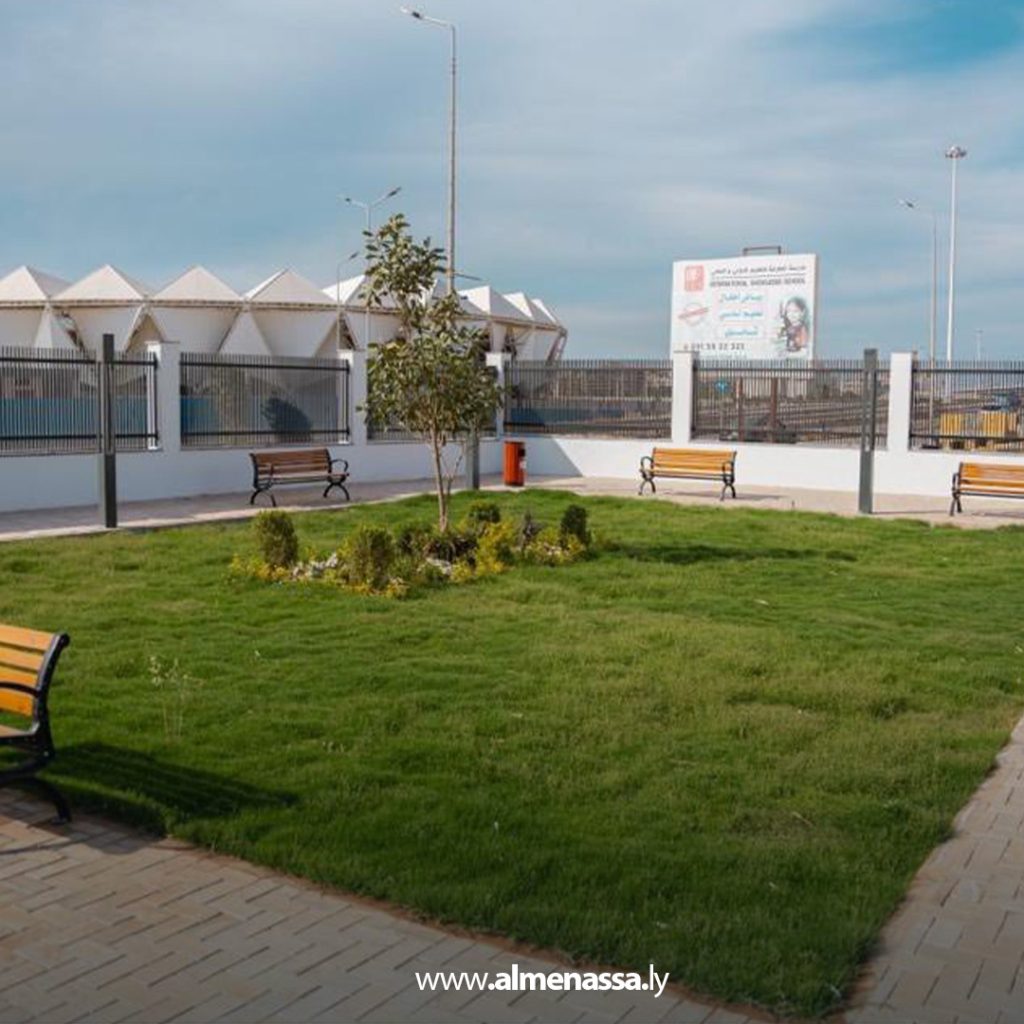 extra11111 32 مدير عام صندوق الإعمار يتفقد مشروع تطوير مركز الكيش الطبي في بنغازي