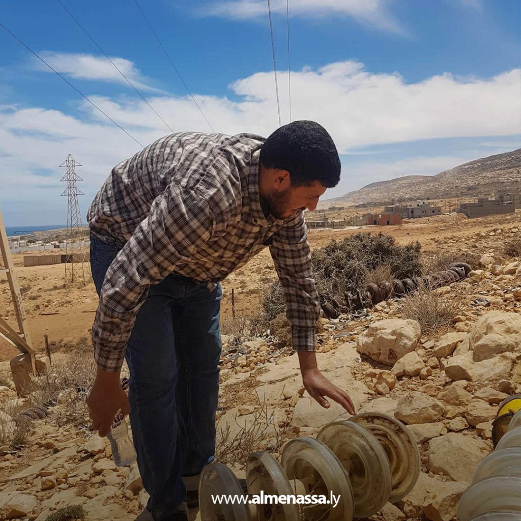 extra111111 29 صيانة خطوط الجهد الفائق بدرنة ترفع كفاءة الشبكة استعدادًا للصيف