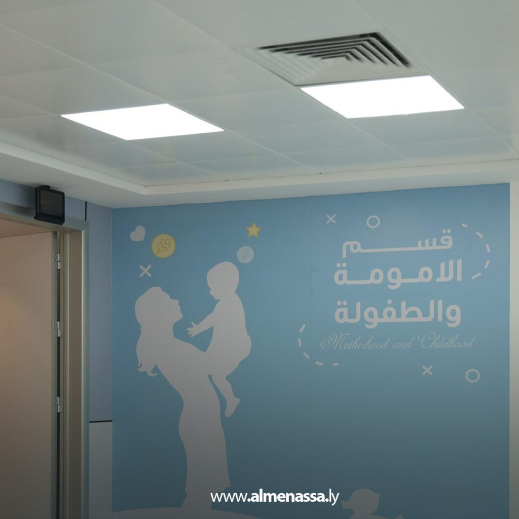 extra1111111 16 مدير عام صندوق إعادة الإعمار يتفقد مشروع صيانة وتطوير عيادة خالد بن الوليد ببنغازي