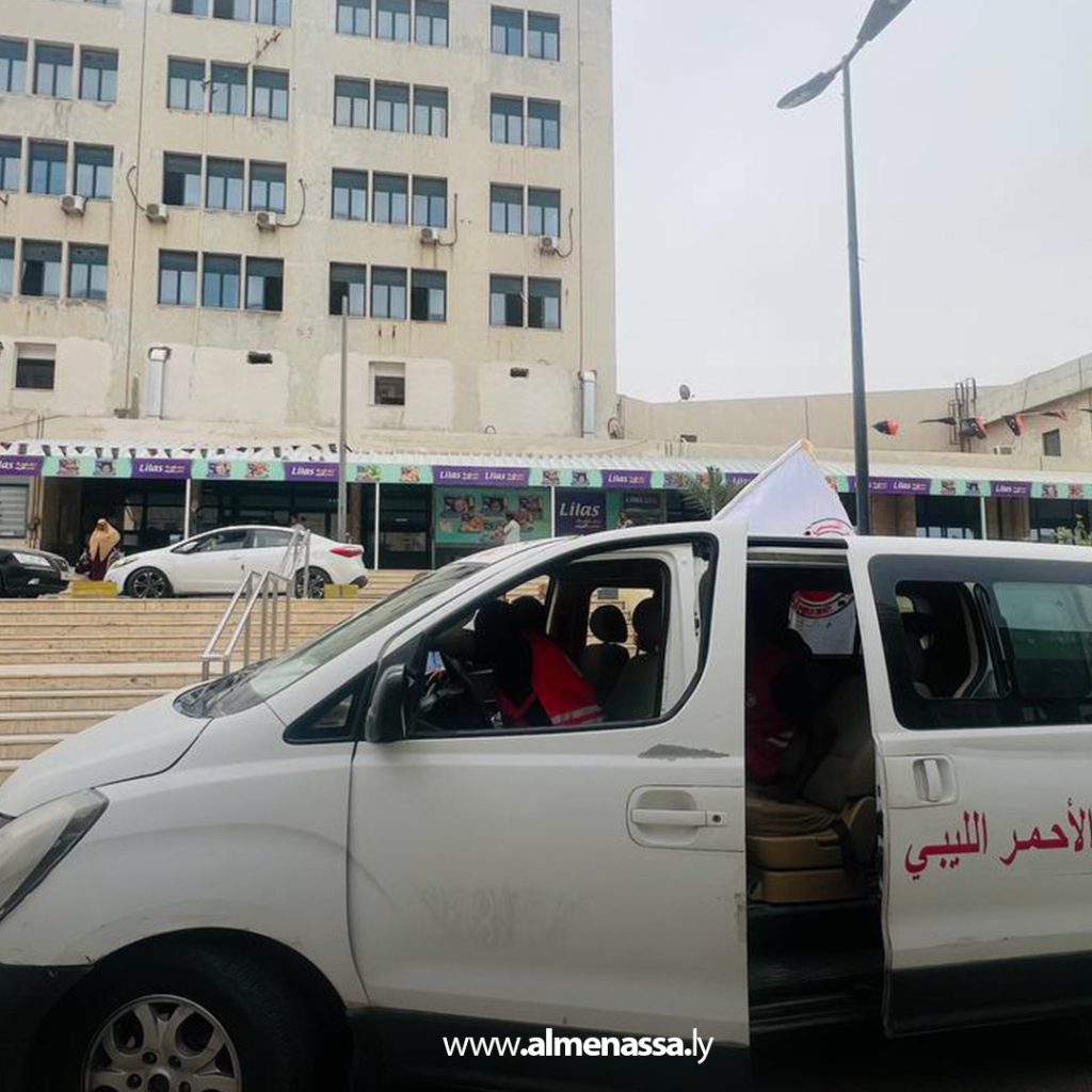 extra11111111 4 الهلال الأحمر طرابلس ينفذ عمليات إخلاء ويُجري جولات تفقدية عقب إعلان الهدنة
