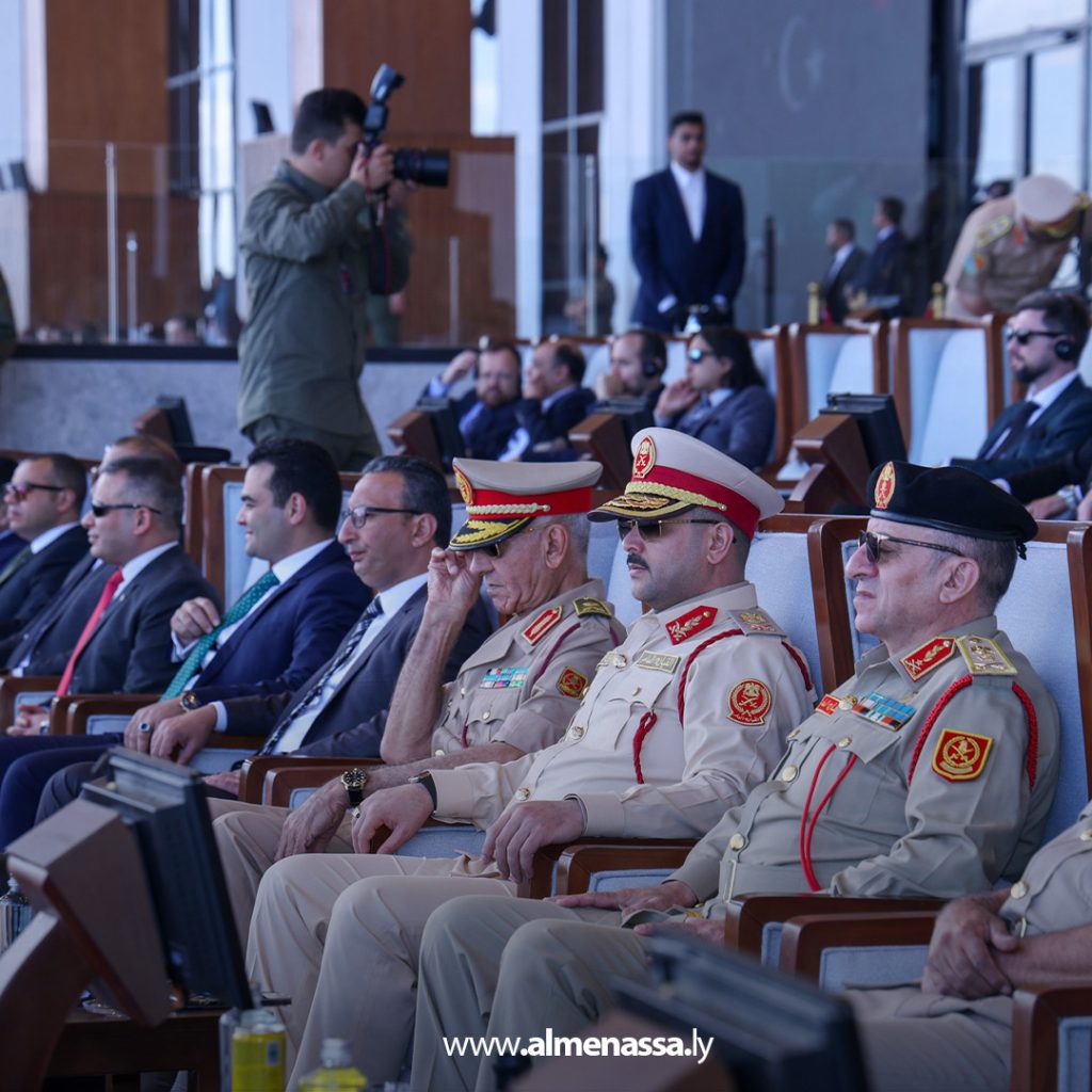 extra111111111 21 المشير حفتر والمستشار عقيلة صالح يصلان المدينة العسكرية ويعطيان إشارة انطلاق العرض العسكري في الذكرى الـ11 لثورة الكرامة