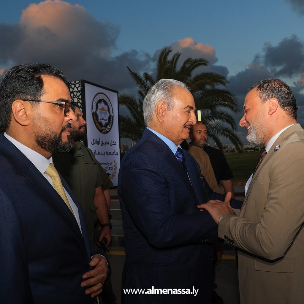 extra111111111 23 القائد العام يكرم أوائل جامعة بنغازي ويعلن إيفادهم للدراسة في الخارج