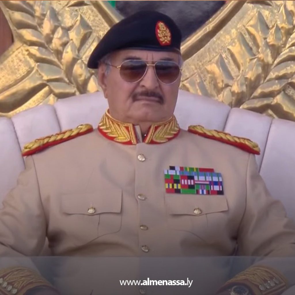 extra111111111111 10 بدء العرض العسكري في الذكرى الـ11 لثورة الكرامة بحضور القائد العام للقوات المسلحة