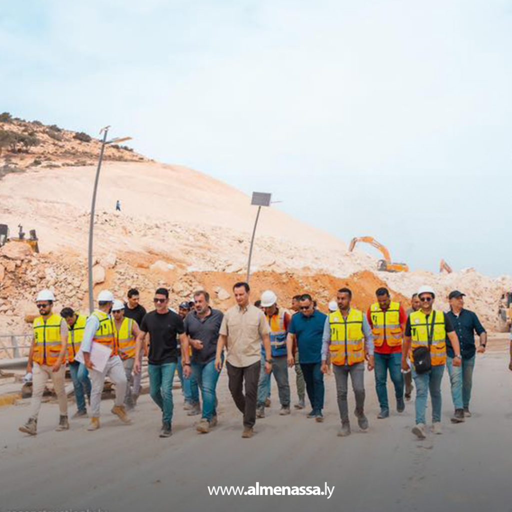 extra1111111111111 4 مدير عام صندوق إعادة الإعمار يجري جولة ميدانية في مشروع توسعة وتطوير عقبة الباكور