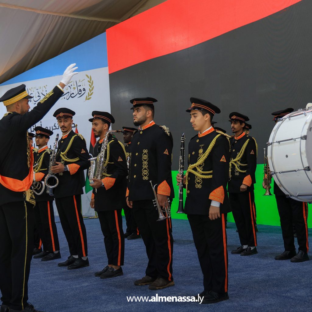 extra111111111111111111111 1 القائد العام يكرم أوائل جامعة بنغازي ويعلن إيفادهم للدراسة في الخارج