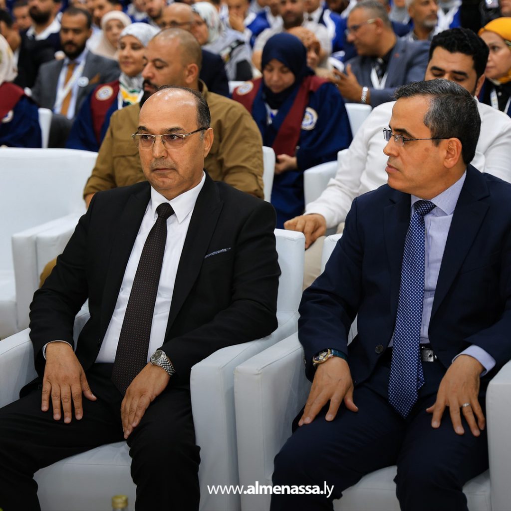 extra111111111111111111111111111 1 القائد العام يكرم أوائل جامعة بنغازي ويعلن إيفادهم للدراسة في الخارج