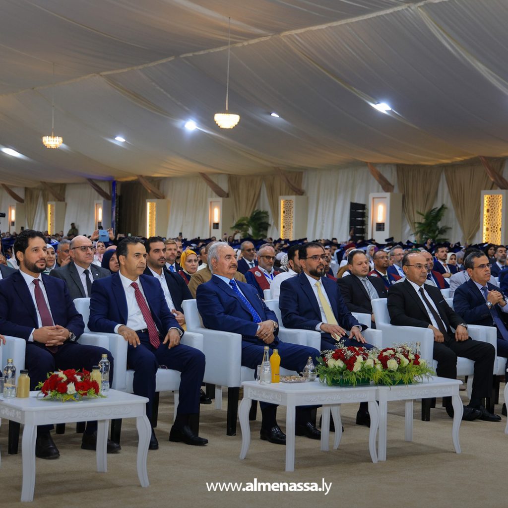 extra11111111111111111111111111111 1 القائد العام يكرم أوائل جامعة بنغازي ويعلن إيفادهم للدراسة في الخارج