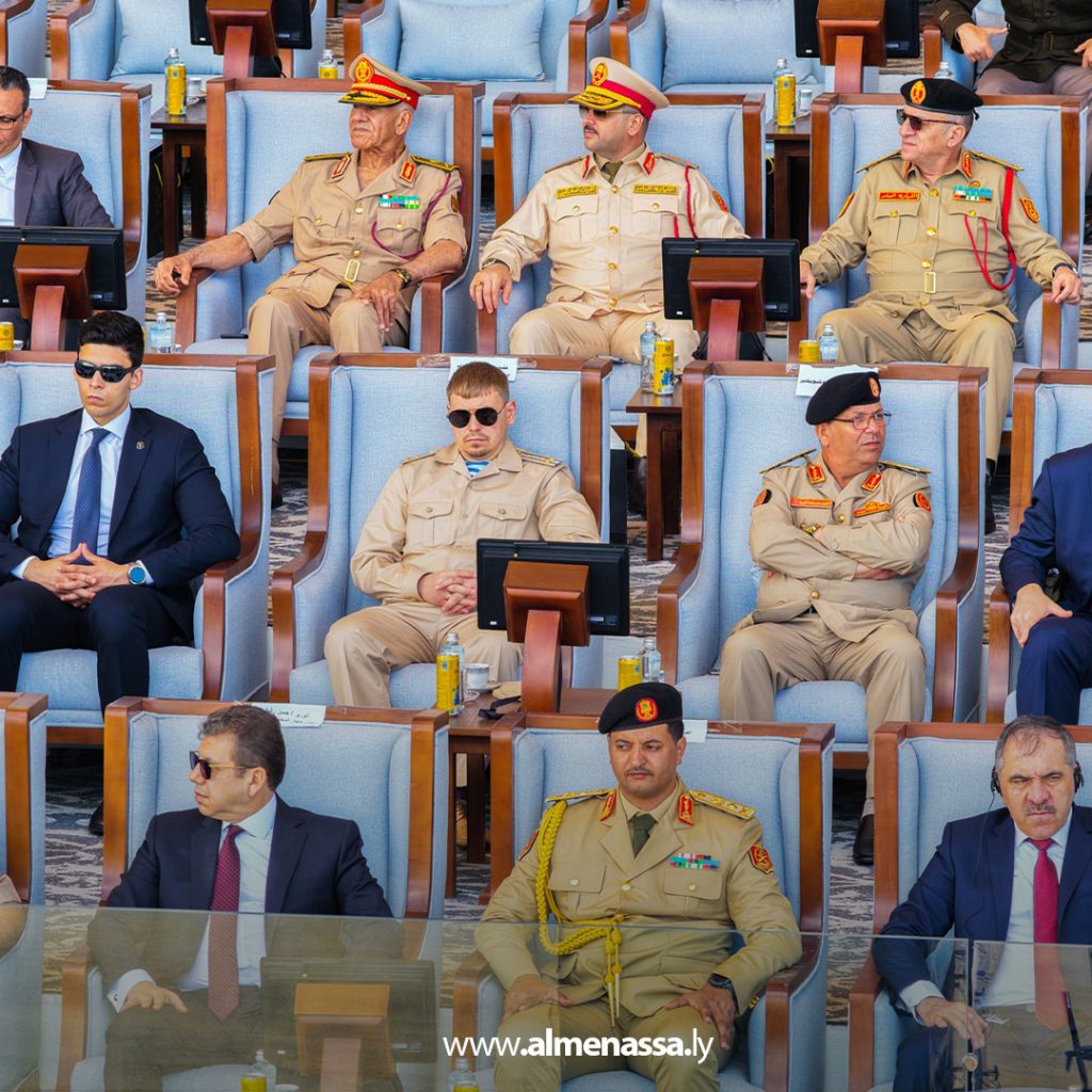 extra11111111111111111111111111111111111111111 المشير حفتر والمستشار عقيلة صالح يصلان المدينة العسكرية ويعطيان إشارة انطلاق العرض العسكري في الذكرى الـ11 لثورة الكرامة