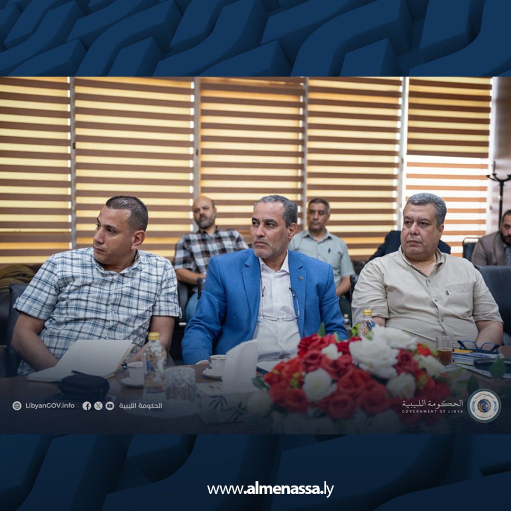 03 33 حماد يوجه بدعم خطط الدفع الإلكتروني وفتح حسابات للعمالة الوافدة