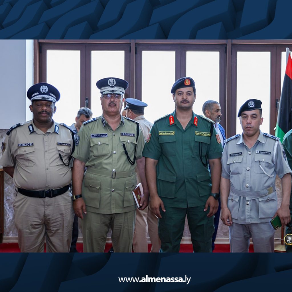 05 16 الفريق ركن خالد حفتر يترأس اجتماعا أمنيا في البيضاء لبحث جاهزية الوحدات الأمنية والعسكرية