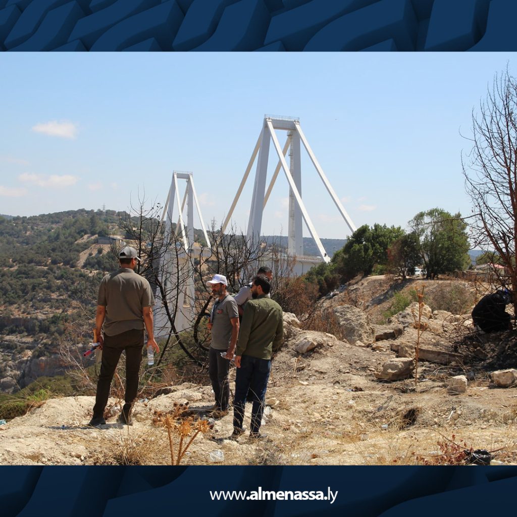 07 13 فريق بحثي من مركز البحوث الزراعية يشرع في تقييم أضرار حرائق وادي الكوف ميدانيا