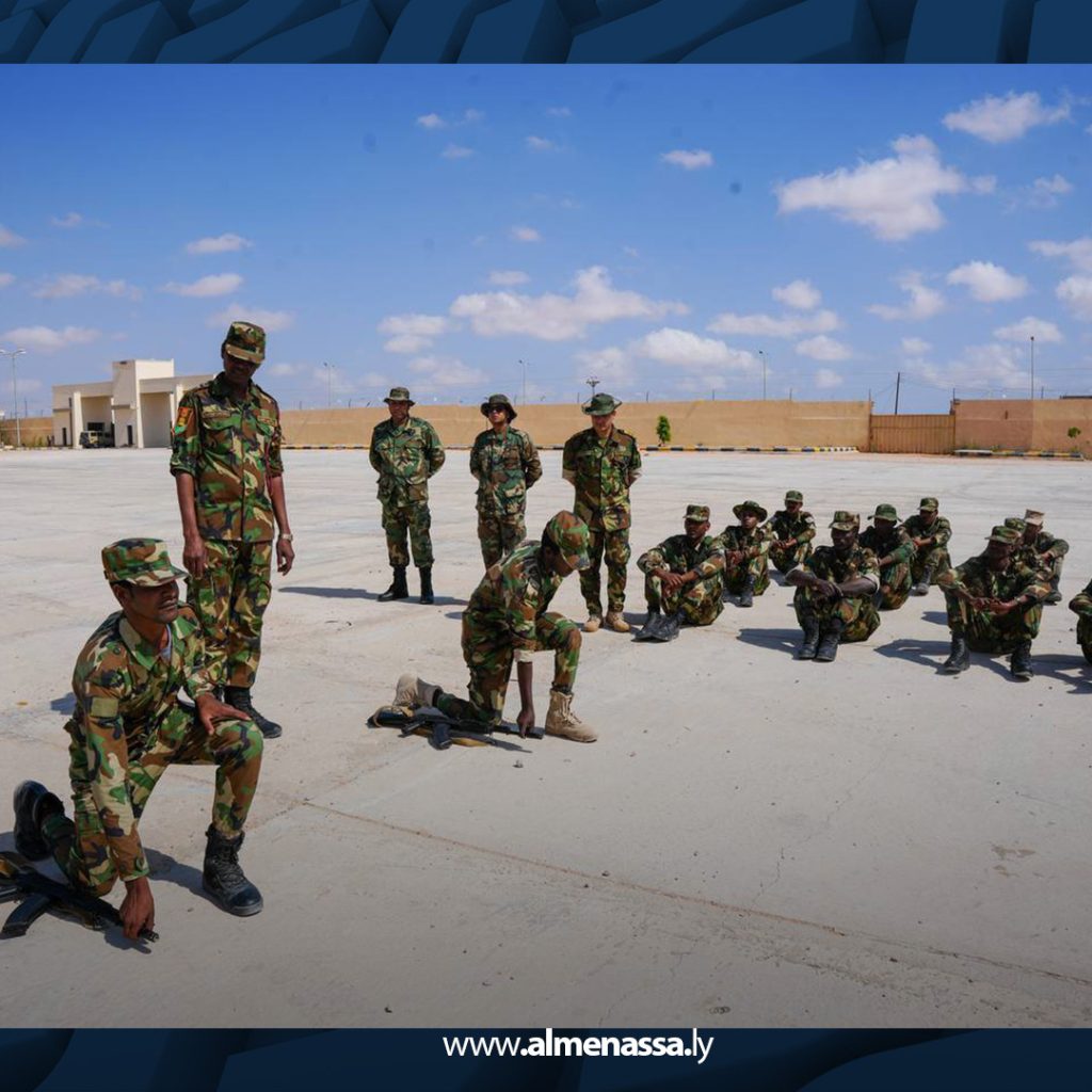 09 2 الكتيبة الثانية بلواء القرضابية تطلق تدريبات ميدانية على المدفعية والدبابات