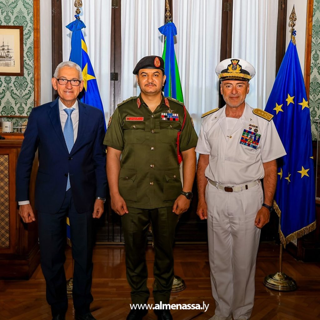 Extra 132 الفريق ركن صدام حفتر يلتقي رئيس الأركان البحرية الإيطالية في روما لتعزيز التعاون العسكري والأمن البحري