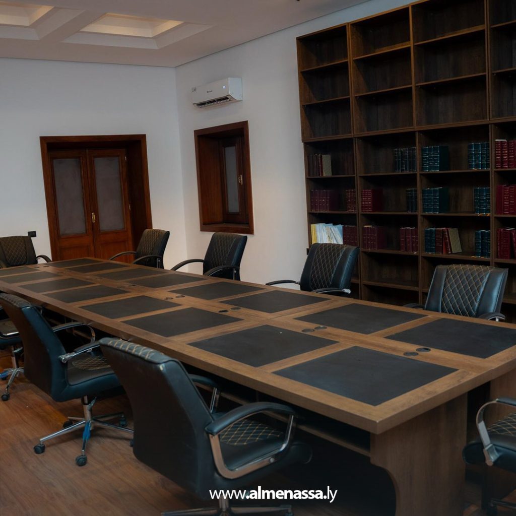 Extra 278 مدير صندوق الإعمار يفتتح مكتبة الملك إدريس الأول بعد ترميمها بمدينة درنة